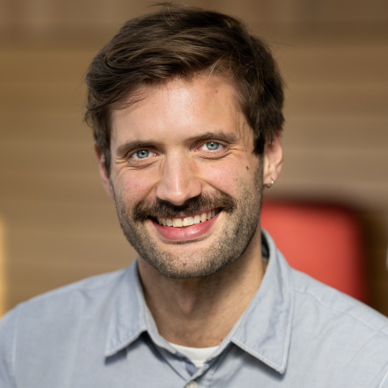 Dr. Sebastian Speer headshot